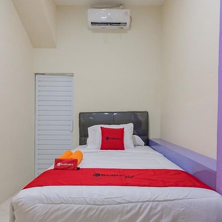 Reddoorz Near Trans Studio Bandung 3 Buitenkant foto