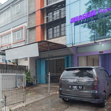 Reddoorz Near Trans Studio Bandung 3 Buitenkant foto