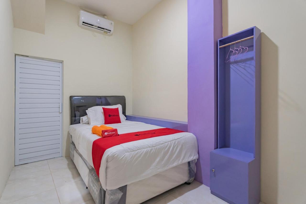 Reddoorz Near Trans Studio Bandung 3 Buitenkant foto